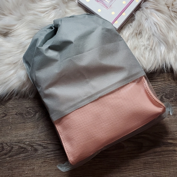 Lauren Conrad Shoulder Bag - Picture 11 of 11